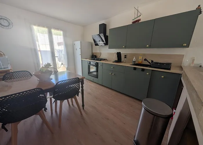 فيلة Maison T5 110M² Avec Jardin Clos, Pres De La Plage, Animaux Acceptes, Parking - Fr-1-797-64 بورت-لا-نوفيل