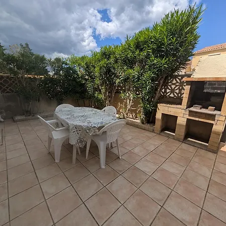 Villa Maison T5 110m² Avec Jardin Clos, Pres De La Plage, Animaux Acceptes, Parking - Fr-1-797-64 Port-la-Nouvelle